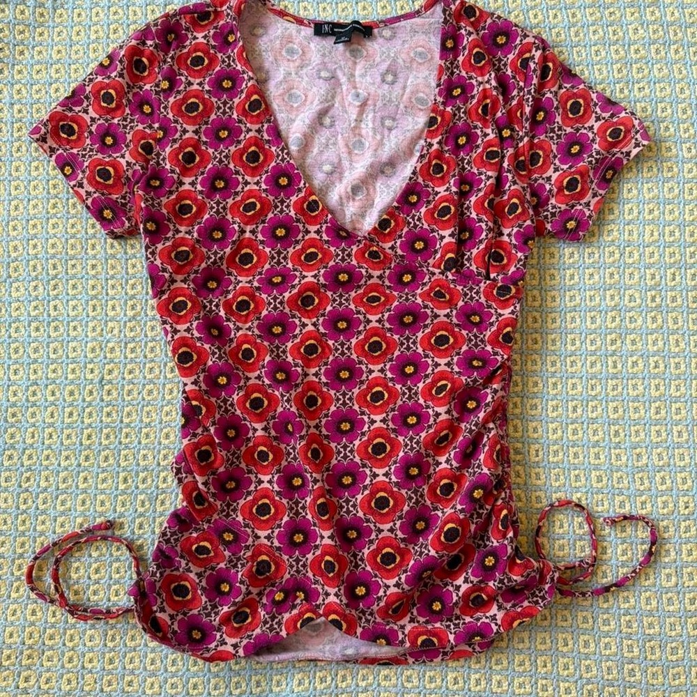 INC International Concepts Pink Coral Floral Wrap Babydoll Ruched Side Tie Top M